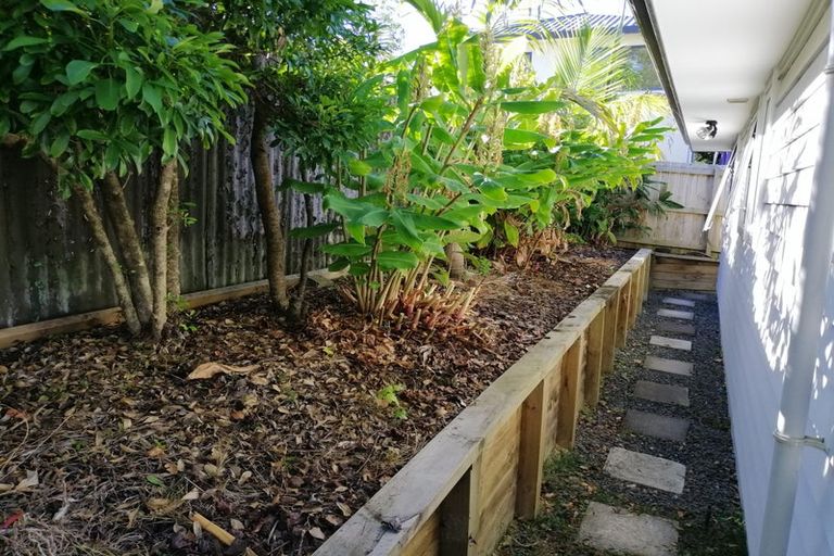 Photo of property in 29 Trinidad Road, Sunnynook, Auckland, 0620