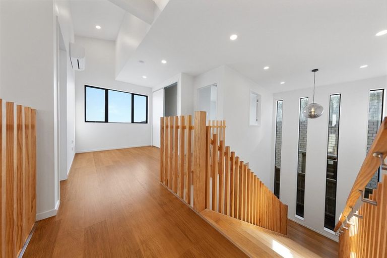 Photo of property in 75 Drumbuoy Drive, Flat Bush, Auckland, 2019