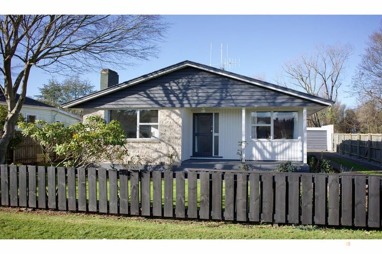 Photo of property in 109 Talbot Street, Geraldine, 7930