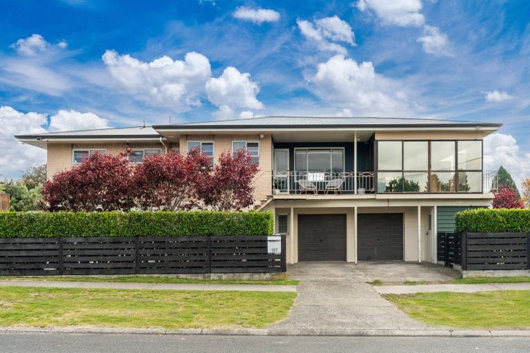 Photo of property in 137 Tauhara Road, Tauhara, Taupo, 3330
