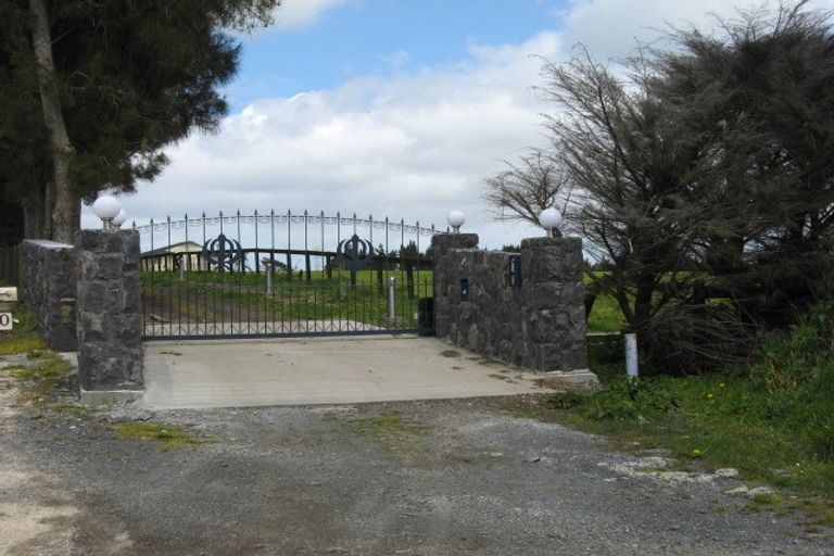Photo of property in 22 Dale Road, Whenuapai, Auckland, 0618