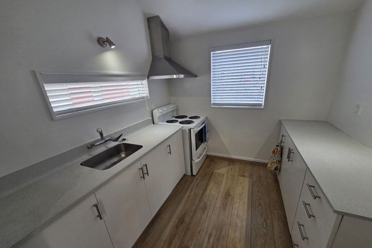 Photo of property in 2/15 Walton Street, Sydenham, Christchurch, 8023