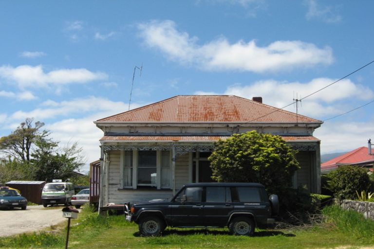 Photo of property in 137 Romilly Street, Westport, 7825