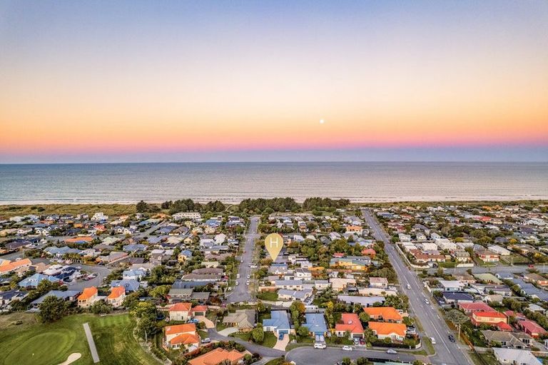 Photo of property in 26 Larnach Street, Waimairi Beach, Christchurch, 8083