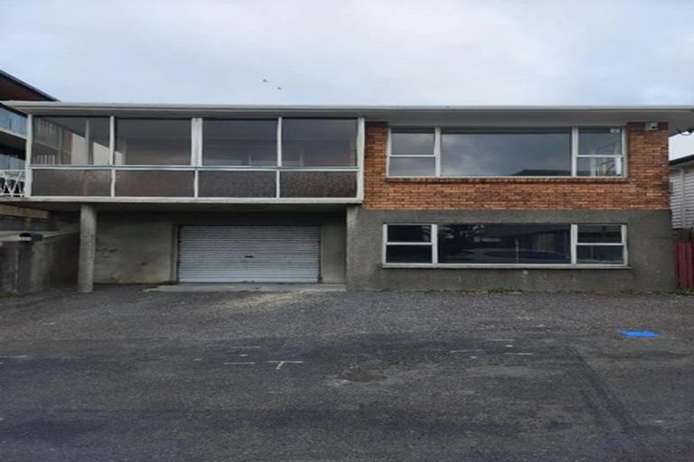 Photo of property in 148 Molesworth Street, New Plymouth, 4312