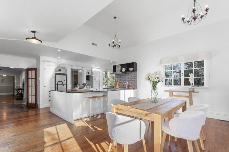 Photo of property in 100 Oxford Road, Okato, 4335