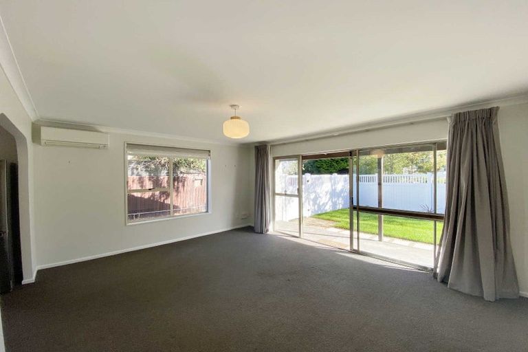 Photo of property in 3/74 Picton Avenue, Riccarton, Christchurch, 8011