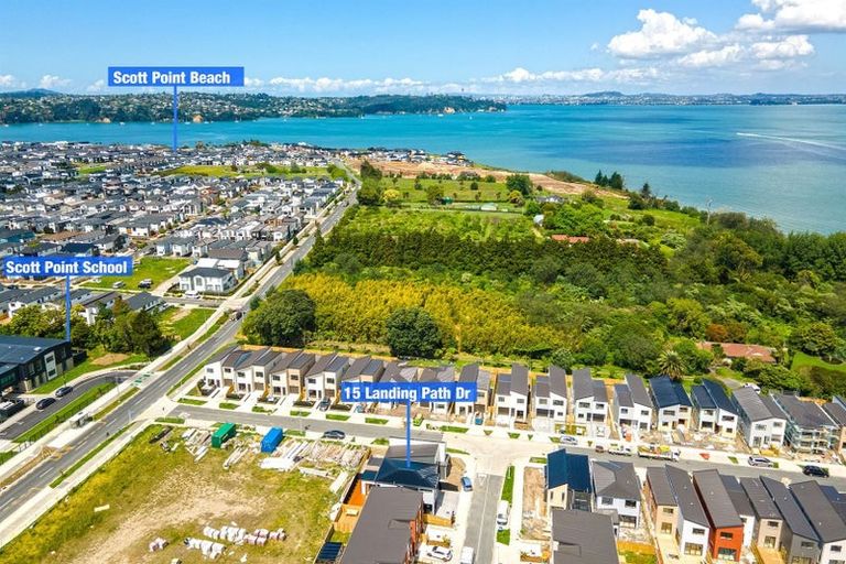 Photo of property in 15 Landing Path Drive, Hobsonville, Auckland, 0616
