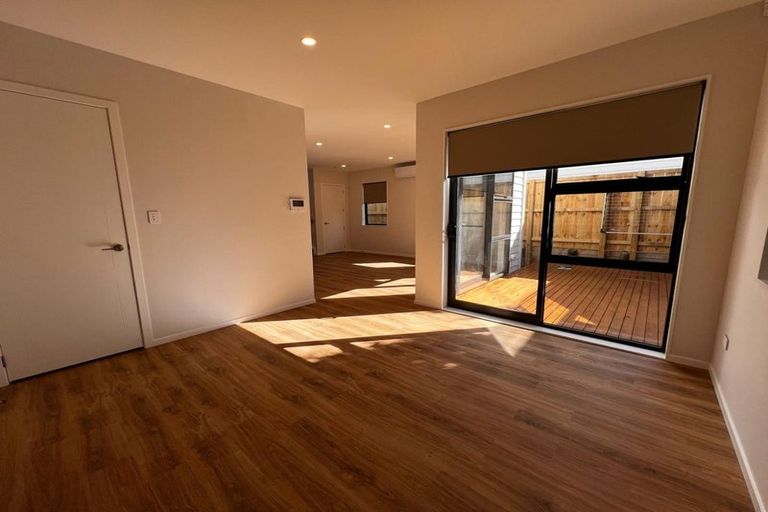 Photo of property in 7a Hinau Street, New Lynn, Auckland, 0600