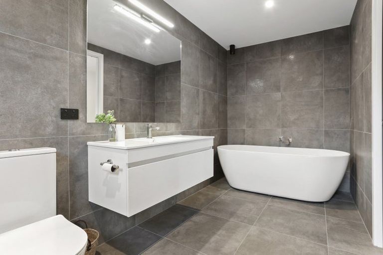 Photo of property in 7 Jack Seabrook Road, Hobsonville, Auckland, 0616