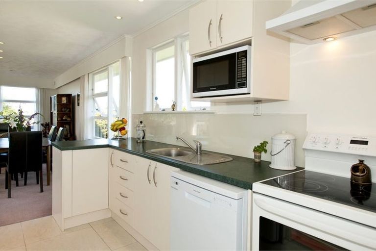 Photo of property in 142 Glamorgan Drive, Torbay, Auckland, 0630