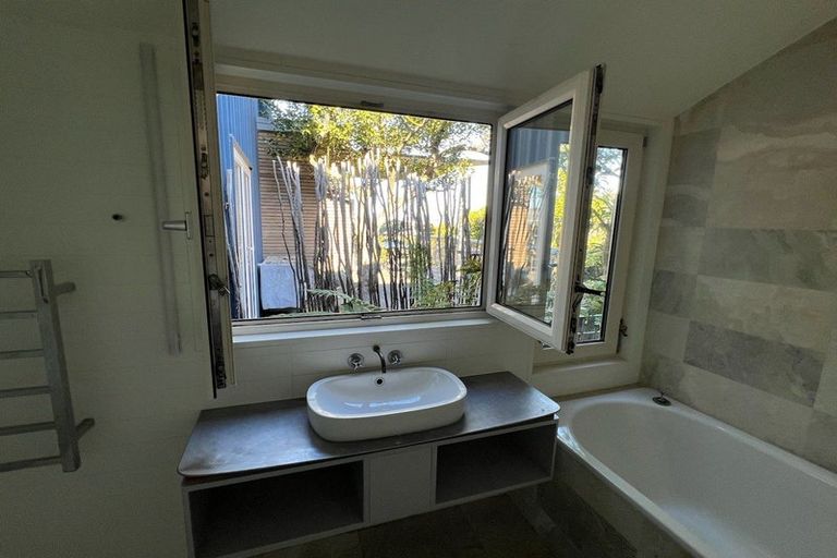 Photo of property in 47 Exeter Street, Lyttelton, 8082