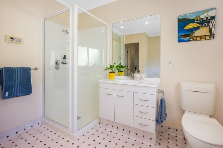 Photo of property in 112 Eskdale Road, Papakowhai, Porirua, 5024