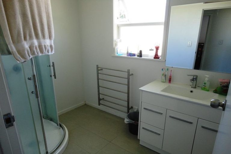 Photo of property in 25 Romney Place, Manurewa, Auckland, 2102