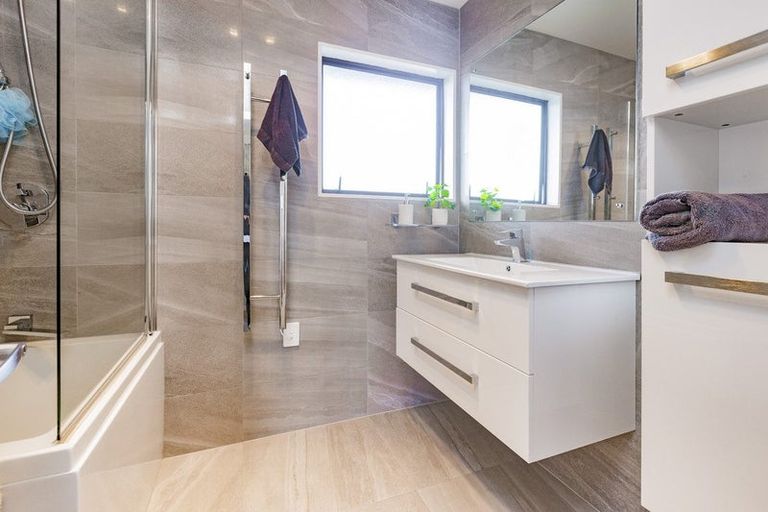 Photo of property in 88 Third View Avenue, Beachlands, Auckland, 2018