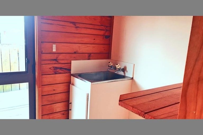 Photo of property in 49 Larnoch Road, Henderson, Auckland, 0610