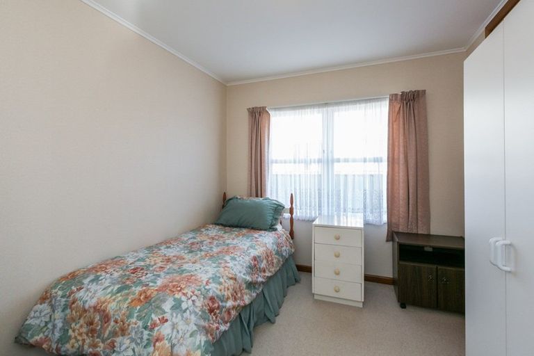 Photo of property in 18 Pembroke Street, Taradale, Napier, 4112