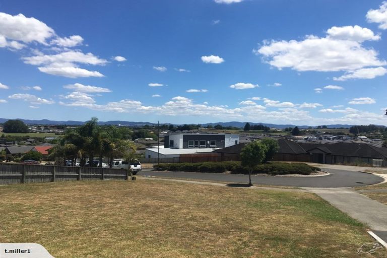 Photo of property in 18 Raddington Way, Huntington, Hamilton, 3210