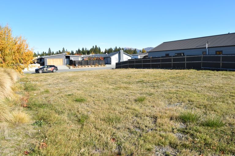 Photo of property in 16 Rhoboro Road, Twizel, 7901