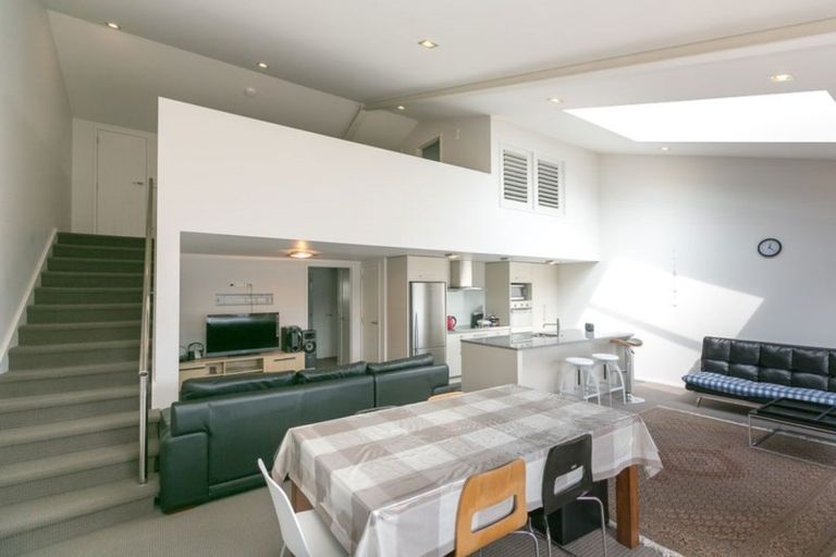 Photo of property in 2/2 Buller Street, New Plymouth, 4310