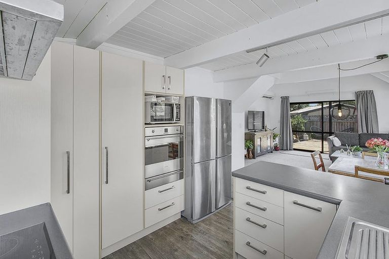 Photo of property in 13 Urlich Avenue, Melville, Hamilton, 3206