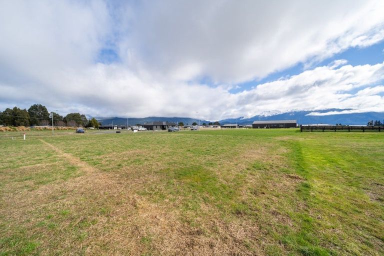 Photo of property in 11 Tukare Loop, Te Anau, 9600