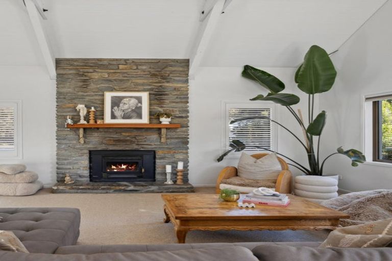 Photo of property in 916 Aubrey Road, Albert Town, Wanaka, 9305