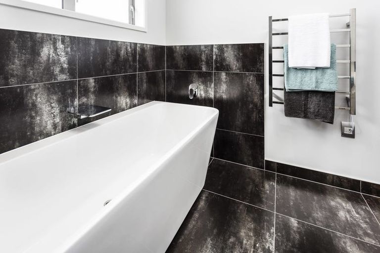 Photo of property in 7 Paapaka Way, Waiuku, 2123