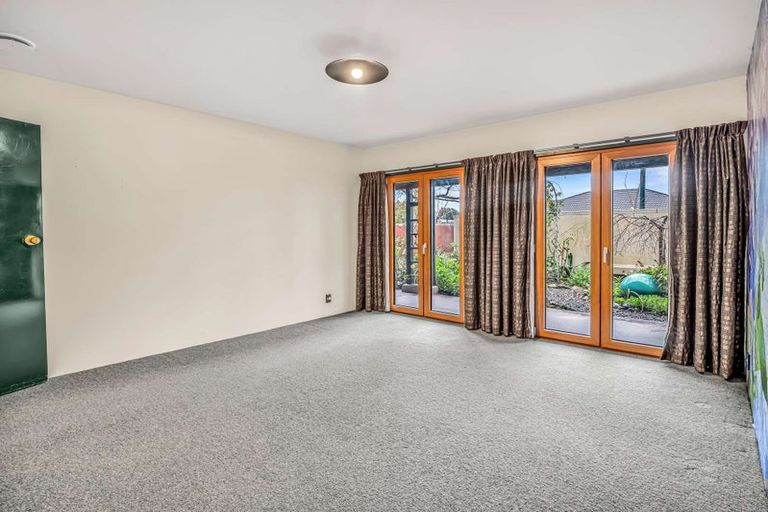 Photo of property in 1 Strachan Way, Highbury, Palmerston North, 4412