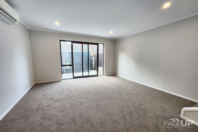 Photo of property in 19 Hema Road, Hobsonville, Auckland, 0616