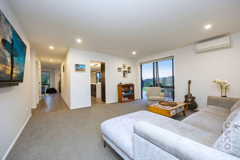Photo of property in 225b Amreins Road, Taupaki, 0782