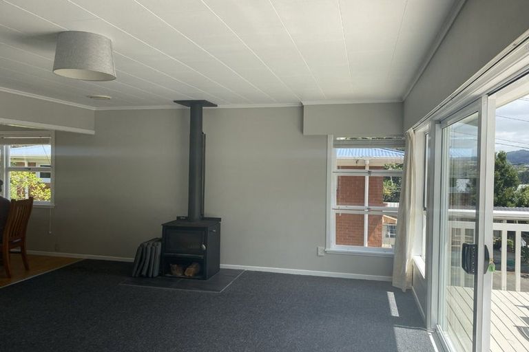 Photo of property in 22 Clotworthy Crescent, Onerahi, Whangarei, 0110