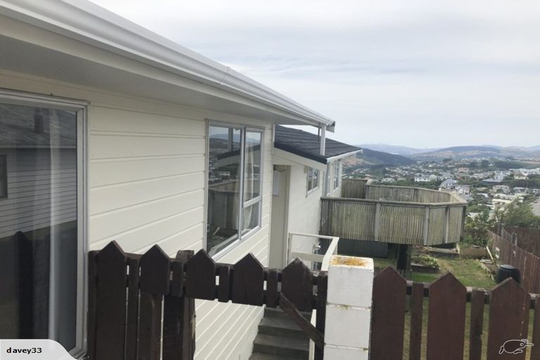 Photo of property in 57 Ruskin Road, Newlands, Wellington, 6037