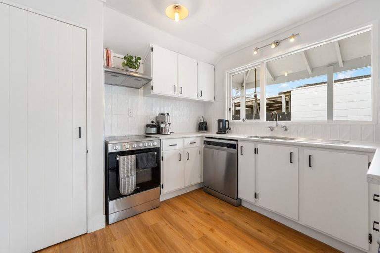 Photo of property in 23a Moyne Avenue, Milson, Palmerston North, 4414