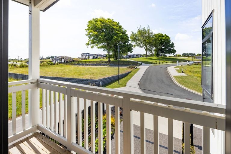 Photo of property in 20 Halo Green, Peacocke, 3206