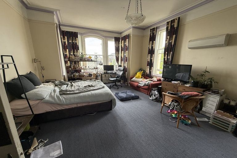 Photo of property in 60 Royal Terrace, Dunedin Central, Dunedin, 9016