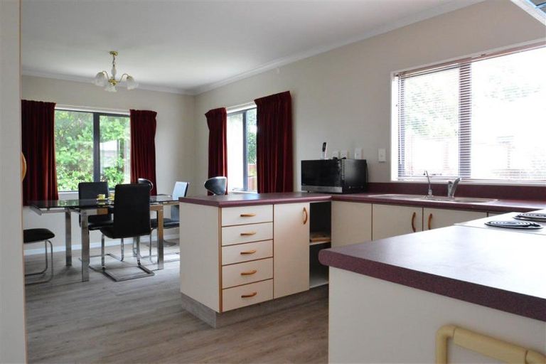 Photo of property in 75a Queen Street West, Levin, 5510