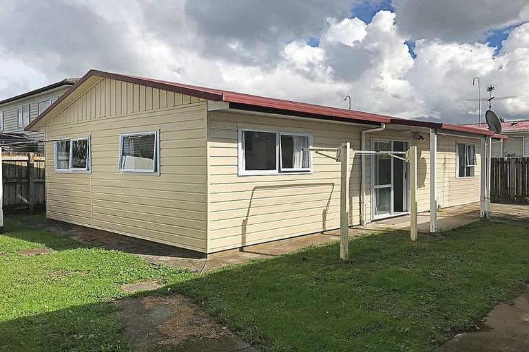 Photo of property in 6 Tangelo Place, Bucklands Beach, Auckland, 2012