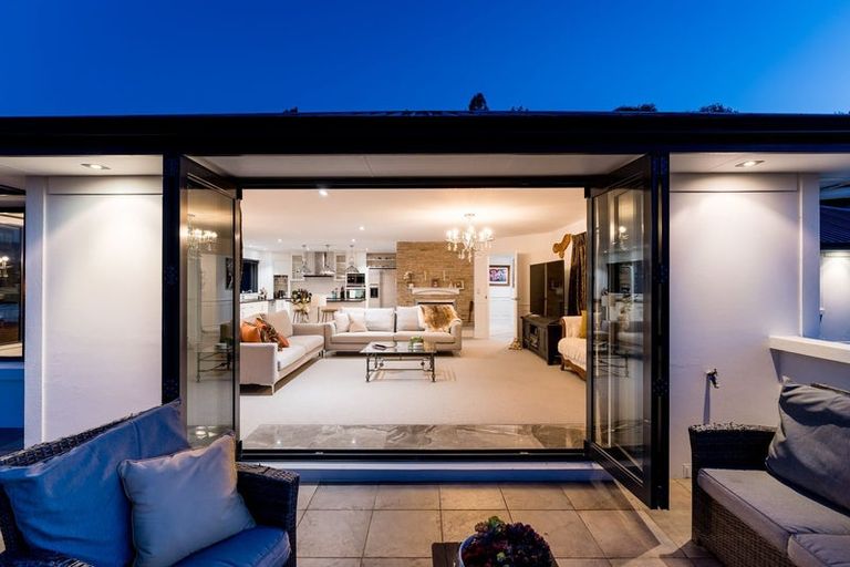 Photo of property in 214 Gladstone Road North, Mosgiel, 9024