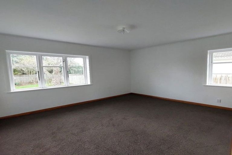 Photo of property in 15 Park Road, West End, Palmerston North, 4412