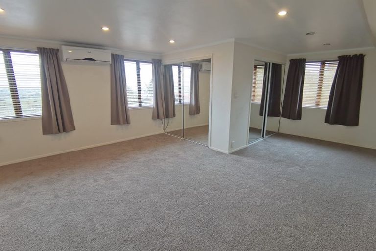 Photo of property in 457 Don Buck Road, Massey, Auckland, 0614