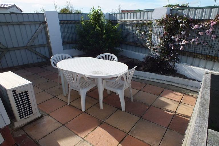 Photo of property in 87 Hillcrest Drive, Kelvin Grove, Palmerston North, 4414