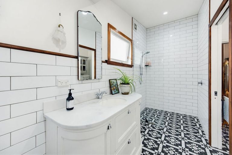 Photo of property in 3 Hooker Avenue, Hospital Hill, Napier, 4110