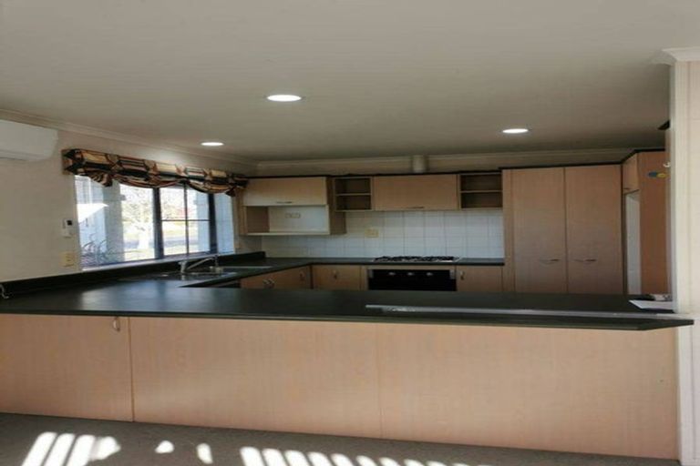 Photo of property in 19 Cate Road, Rototuna, Hamilton, 3210