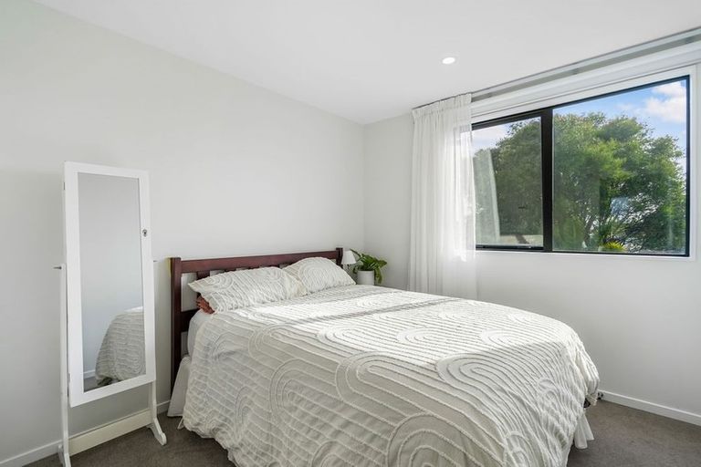 Photo of property in 35 Ivy Nola Way, Henderson, Auckland, 0612