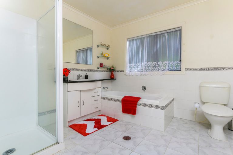 Photo of property in 141a Portage Road, New Lynn, Auckland, 0600