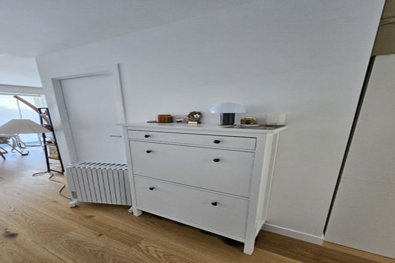 Photo of property in 1 Penderford Place, Mangere East, Auckland, 2024