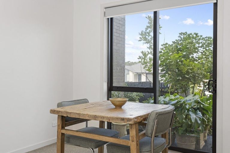 Photo of property in 3/46 Jane Maree Road, Kumeu, 0810