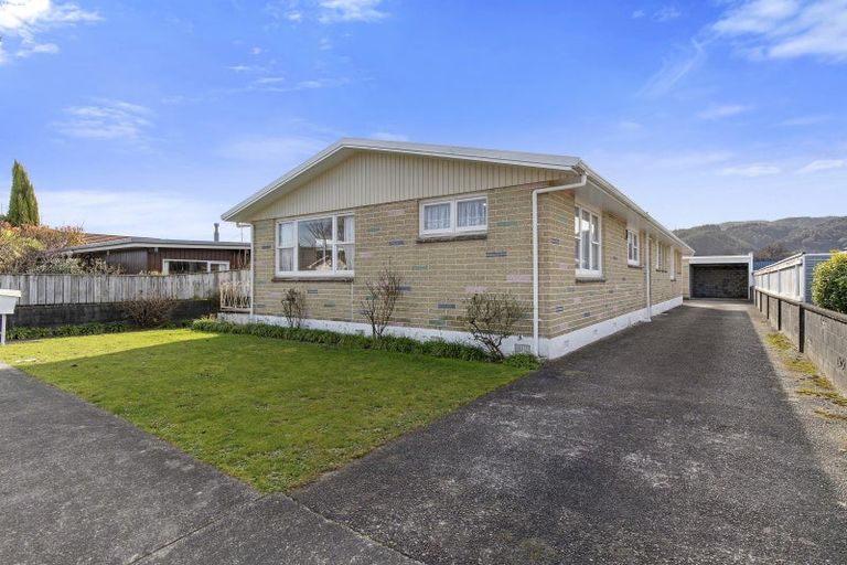 Photo of property in 15 Joseph Grove, Elderslea, Upper Hutt, 5018