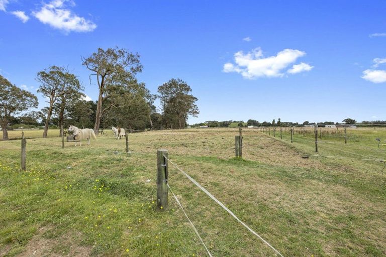 Photo of property in 57 Ladys Mile, Eltham, 4322